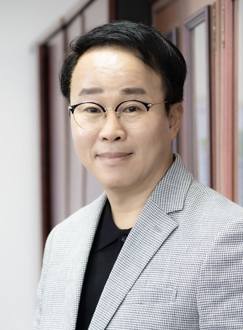   '연결'의 시대, 다시 뛰는 부산·경남