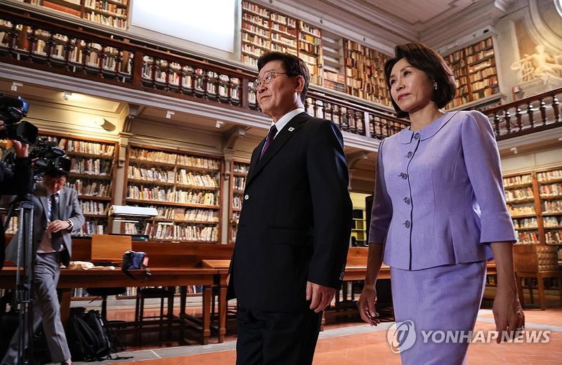 이재명 대통령 부부, 우피치미술관 방문 (출처=연합뉴스)