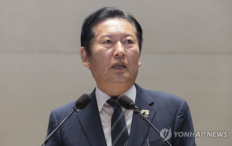 민주당 의원총회에서 발언하는 정청래 대표 (출처=연합뉴스)