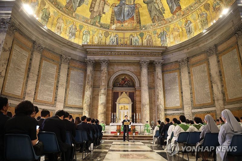 이재명 대통령, '평화와 연대를 위한 특별미사' 기념 연설 (출처=연합뉴스)