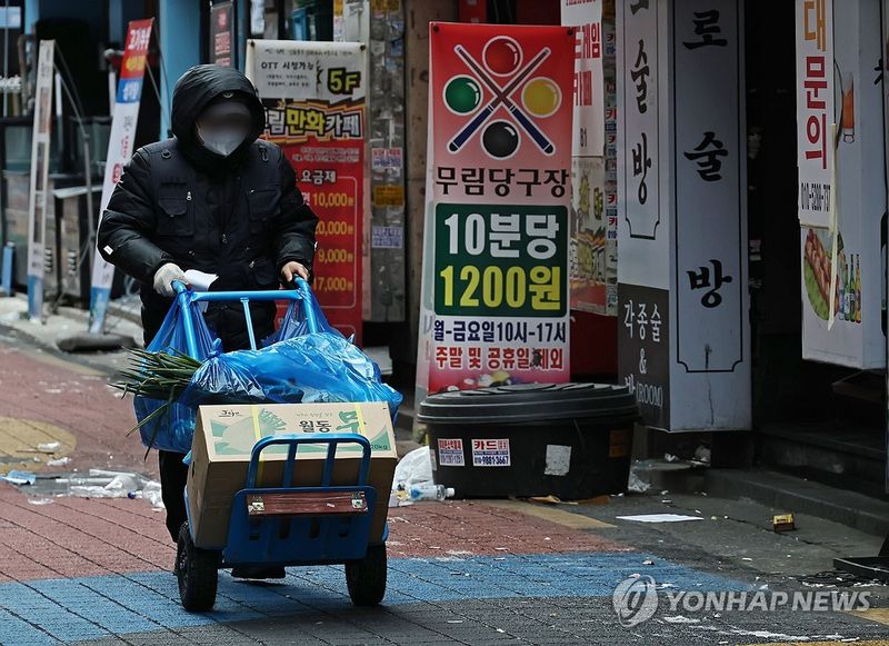 서울 시내의 한 식당가 (출처=연합뉴스)