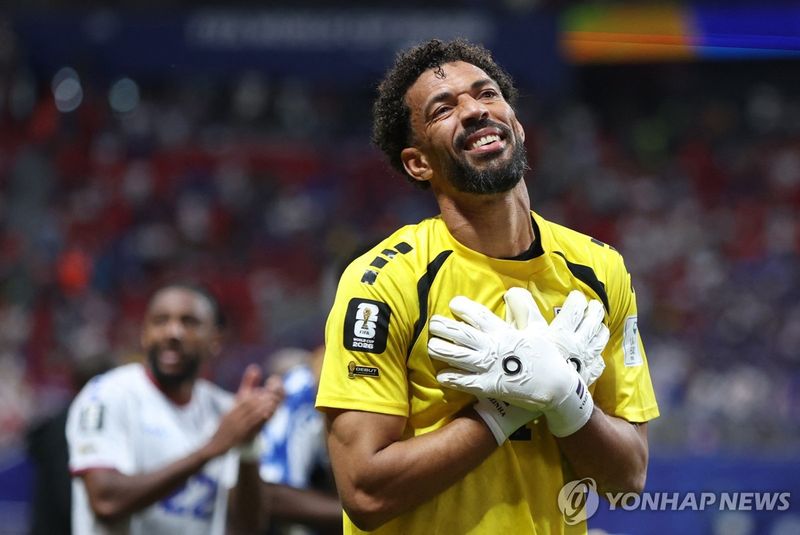 0-0 무승부를 지켜낸 뒤 감격스러워하는 보지냐 (출처=연합뉴스)