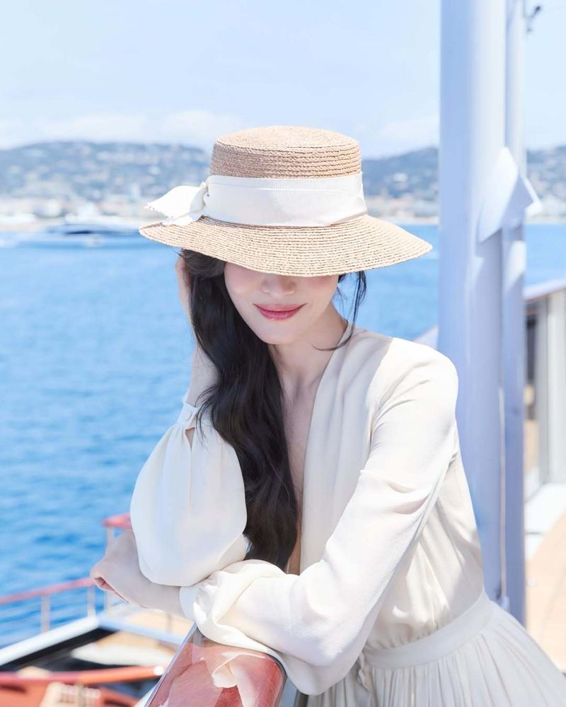 44세 송혜교, 나이 안 믿기는 청량&middot;상큼 비주얼