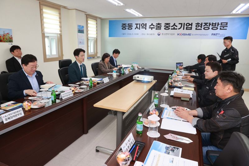 노용석 중소벤처기업부 제1차관이 12일 충청북도 진천군 페스웰에서 중동 지역 수출 중소기업 현장방문을 하고 있다. (중소벤처기업부 제공. 재판매 및 DB 금지) 2026.5.12 ⓒ 뉴스1