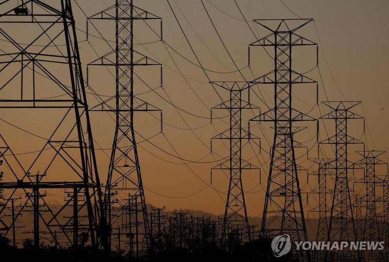 미국 로스앤젤레스(LA) 송전탑 (출처=연합뉴스)