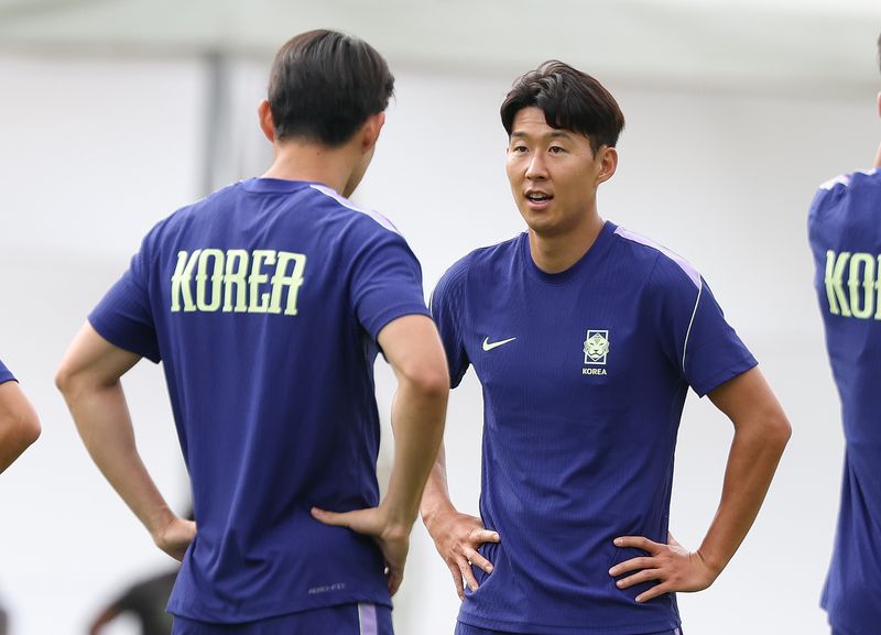 (과달라하라(멕시코)=뉴스1) 박지혜 기자 = 한국 축구 국가대표팀 주장 손흥민이 17일(현지시간) 멕시코 과달라하라 인근 사포판 치바스 바예 베르데 훈련장에서 멕시코와의 월드컵 조별리그 2차전을 앞두고 훈련에 매진하고 있다. 2026.6.18/뉴스1 /사진=뉴스1화상