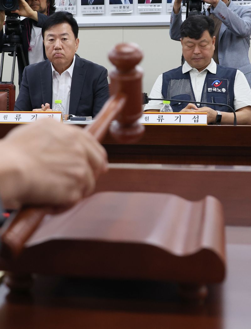 [세종=뉴시스] 강종민 기자 = 11일 세종시 정부세종청사에서 최저임금위원회 5차 전원회의가 시작되고 있다. 2026.06.11. ppkjm@newsis.com