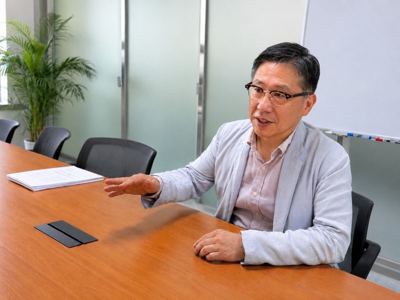 이동선 제주대학교 글로컬사업단장이 K-런케이션 플랫폼 구축 방향을 설명하고 있다. 이 단장은 “제주가 가진 자산을 관광에만 활용할 것이 아니라 공부하고 연구할 수 있는 체계로 만들어야 한다”고 말했다. /사진=제주대학교 제공