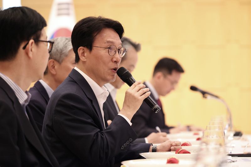 김민석 국무총리가 22일(현지시간) 중국 베이징에서 열린 중국 기업인 간담회에서 인사말을 하고 있다. (국무총리실 제공. 재판매 및 DB 금지) 2026.6.22 ⓒ 뉴스1