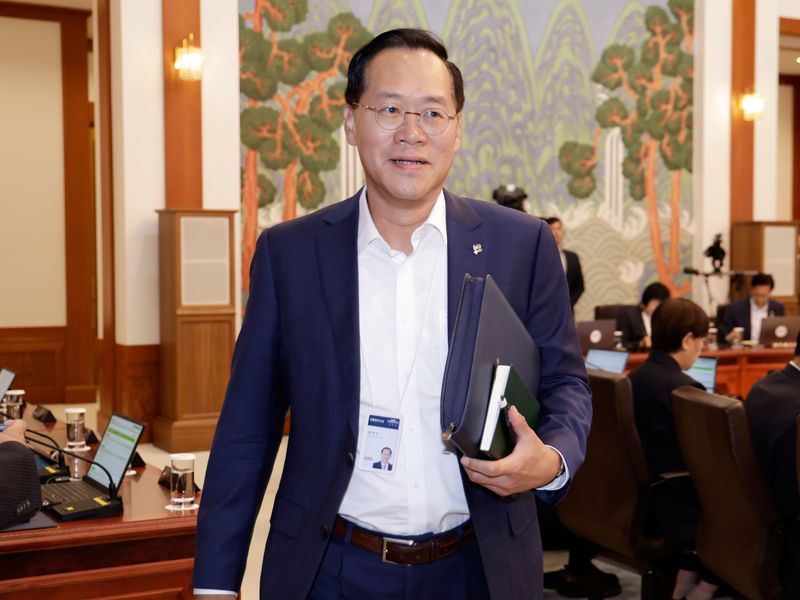 한찬식 민정수석이 23일 청와대에서 열린 국무회의 겸 비상경제점검회의에 참석하고 있다. (청와대통신사진기자단) 2026.6.23 ⓒ 뉴스1 허경 기자