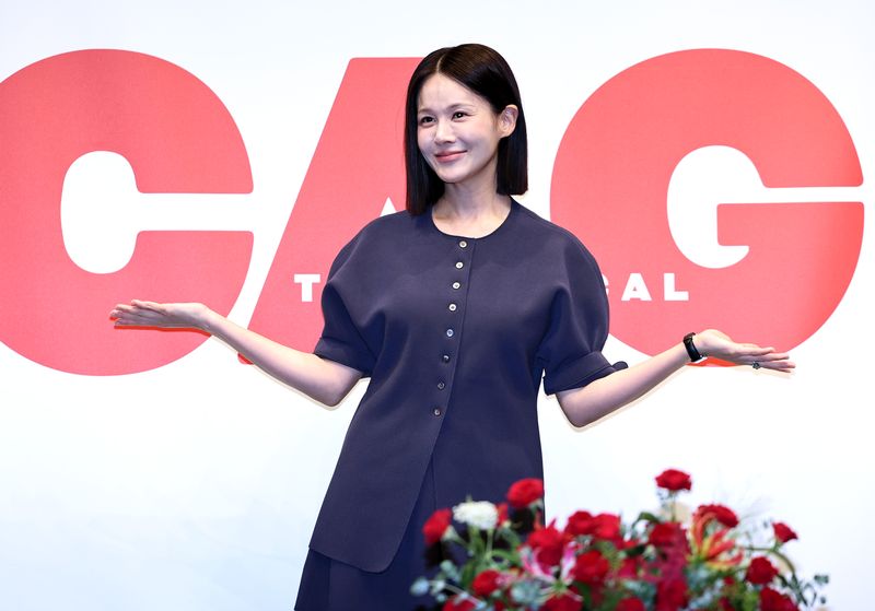 뮤지컬 '시카고'에서 록시 역으로 브로드웨이에 진출하는 아이비가 23일 서울 충무아트홀에서 열린 기자간담회에 참석해 포즈를 취하고 있다. 뉴스1
