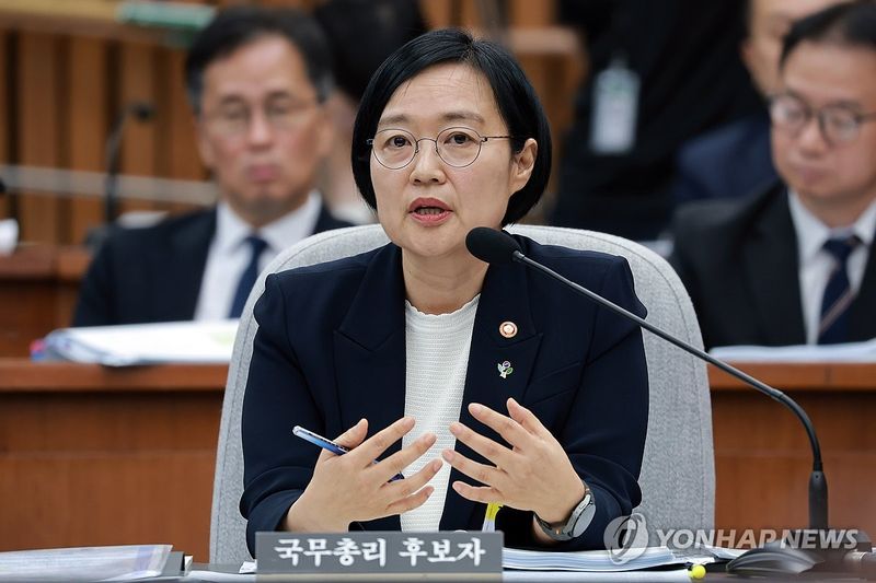 질의에 답하는 한성숙 국무총리 후보자 (출처=연합뉴스)