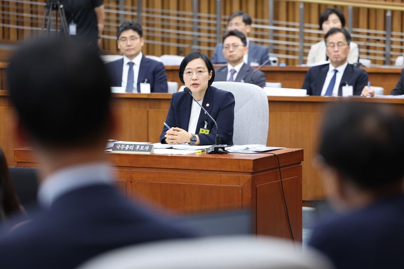 한성숙 국무총리 후보자가 25일 서울 여의도에서 열린 인사청문회에서 의원 질의에 답변하고 있다. 2026.6.25 ⓒ 뉴스1 신웅수 기자