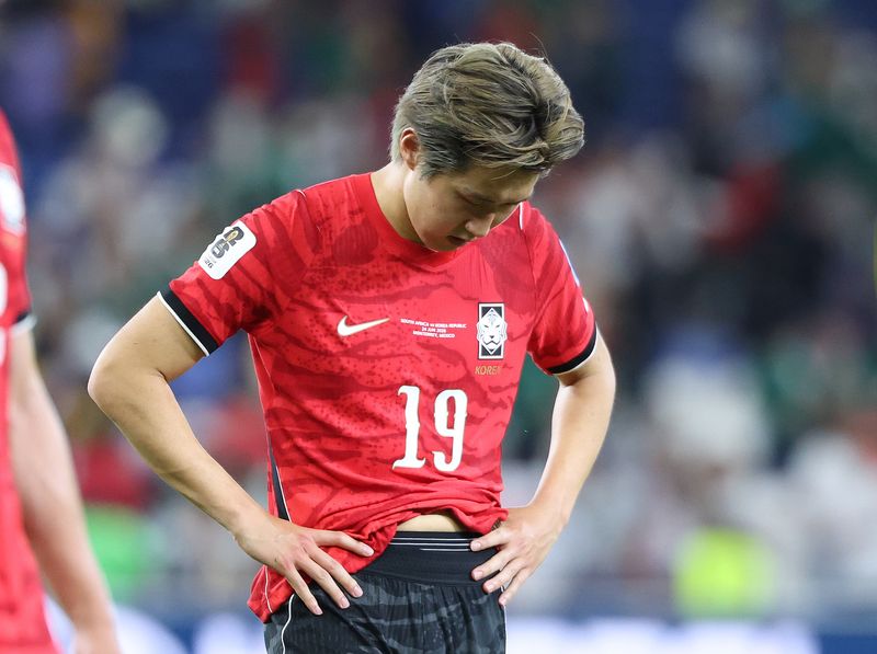 (몬테레이(멕시코)=뉴스1) 박지혜 기자 = 대한민국 축구국가대표팀 이강인이 24일(현지시간) 멕시코 몬테레이 스타디움에서 열린 2026 북중미 월드컵 A조 조별리그 3차전 대한민국과 남아프리카 공화국의 경기에서 0-1로 패한 뒤 아쉬워 하고 있다. 2026.6.25/뉴스1 /사진=뉴스1화상