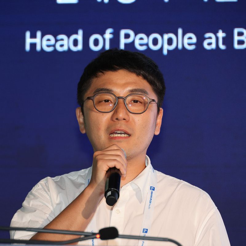 제17회 퓨처ICT포럼이 파이낸셜뉴스와 과학기술정보통신부 주최로 25일 서울 여의도 콘래드호텔에서 열렸다. 남동득 번개장터 피플실장이 강연을 하고 있다. 사진=서동일 기자