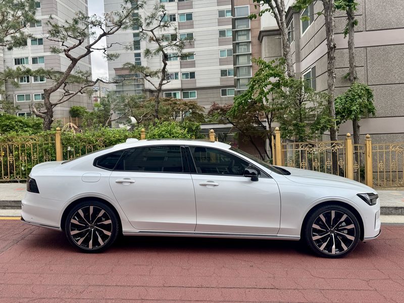 볼보 S90 B5 울트라. 사진=김동찬 기자.