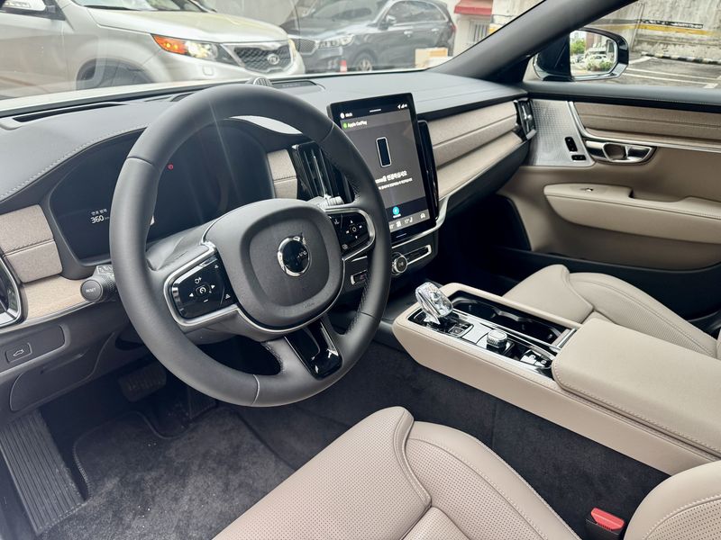 볼보 S90 B5 울트라. 사진=김동찬 기자.