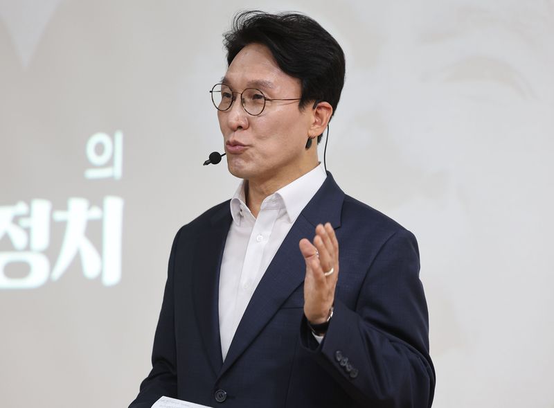 김민석 국무총리가 26일 광주 김대중컨벤션센터에서 진행된 김대중정치학교의 '청년정치인을 위한 DJ 정치론 특강'에서 발언하고 있다. 2026.6.26 ⓒ 뉴스1 박지현 기자