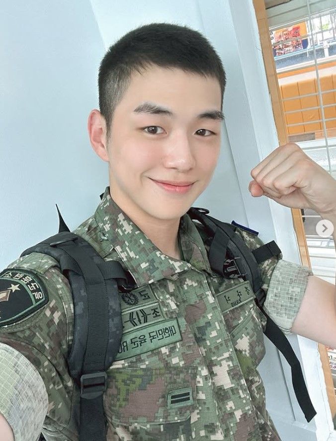 강다니엘, 군대 가더니 확 달라졌다…벌크업 성공