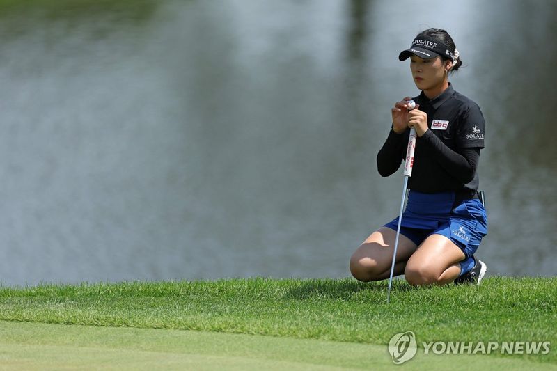 "왜 눈물이 날까요" 메이저 우승 놓친 윤이나, 통한의 3R 딛고 증명한 '값진 준우승'