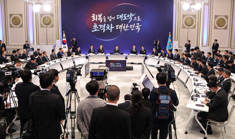 이재명 대통령이 6월 29일 청와대 영빈관에서 열린 ‘대한민국 대도약 3대 메가프로젝트 국민보고회’에서 발언하고 있다. 뉴시스