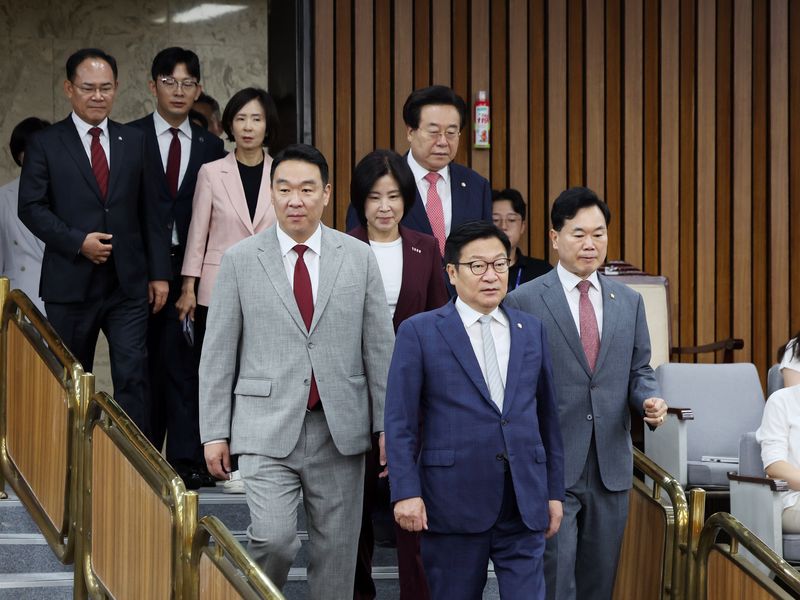 정점식 국민의힘 원내대표가 30일 오전 서울 여의도 국회에서 열린 원내대책회의에 참석하고 있다. 2026.6.30 ⓒ 뉴스1 황기선 기자