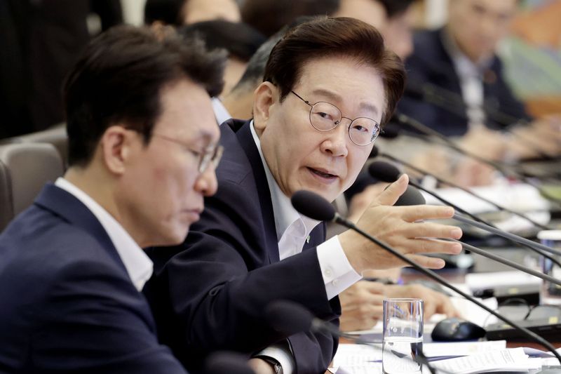 [서울=뉴시스] 최동준 기자 = 이재명 대통령이 30일 청와대에서 열린 국무회의 겸 비상경제점검회의에서 발언하고 있다. 2026.06.30. photocdj@newsis.com