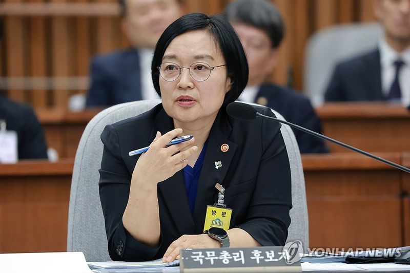 질의에 답하는 한성숙 국무총리 후보자 (출처=연합뉴스)