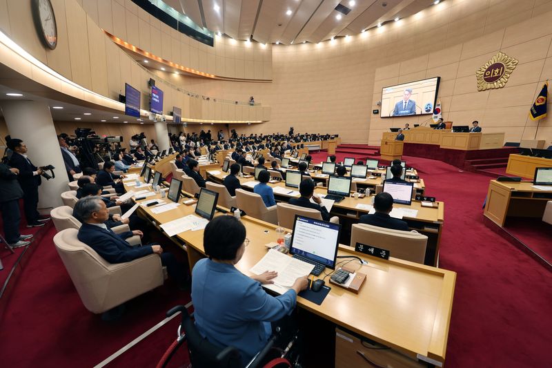 민형배 전남광주통합특별시장이 전남광주통합특별시가 공식 출범한 1일 전남도의회 본회의장에서 열린 제1회 임시회 제1차 본회의에서 취임사를 하고 있다. 2026.7.1 ⓒ 뉴스1 박지현 기자