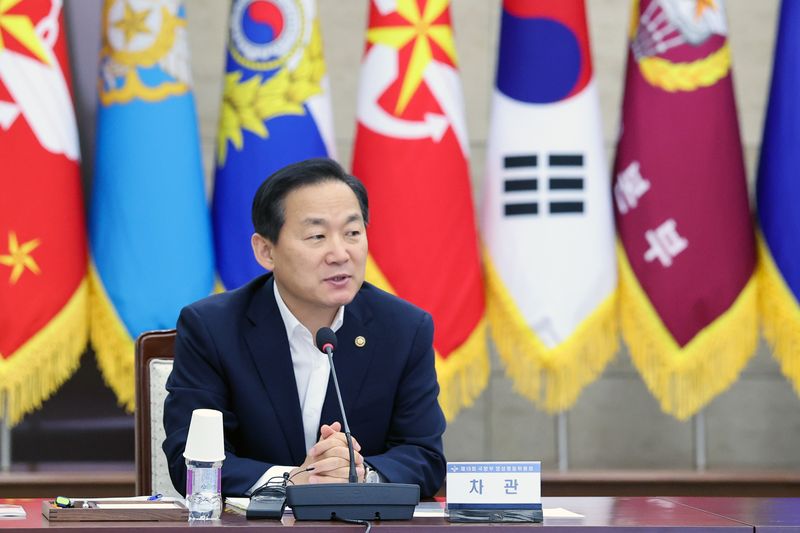 2일 오후 국방부 대회의실에서 열린 제19회 국방부 양성평등위원회에서 이두희 국방부차관이 모두발언을 하고 있다. 국방부 제공