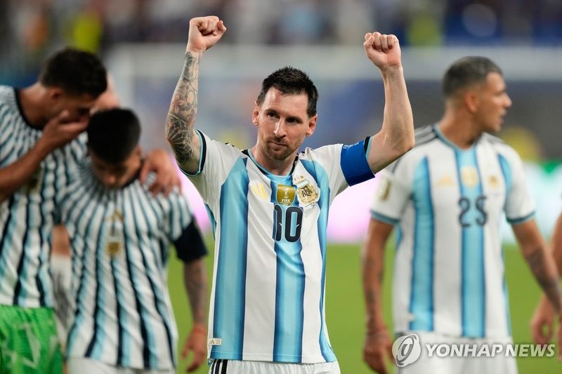 메시 20골 vs 음바페 19골… 신과 황제의 '골든부트' 혈투 [2026 월드컵]