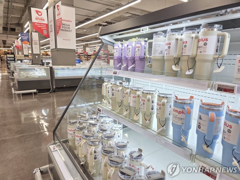 주말에도 파리 날리는 홈플러스 (출처=연합뉴스)