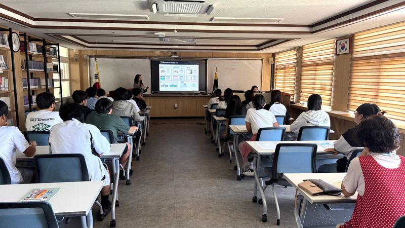 제주 고교학점제 학교 밖으로 확장... 대학·기관 17개 강좌 개방 - 뉴스 썸네일 이미지