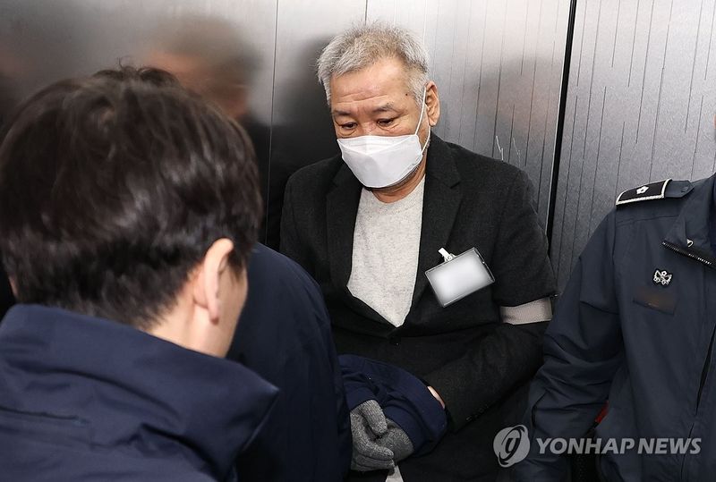 상설특검 출석하는 '건진법사' 전성배 (출처=연합뉴스)