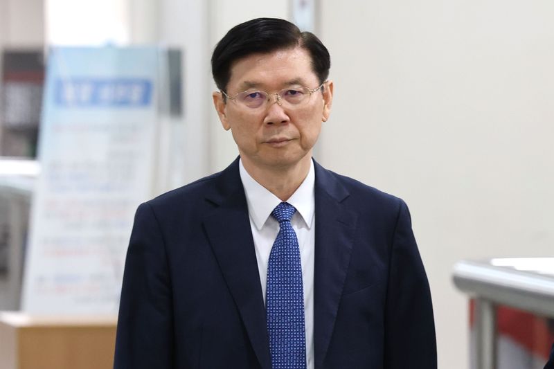 고위공직자범죄수사처의 윤석열 전 대통령 체포영장 집행을 방해한 혐의로 기소된 박종준 전 대통령경호처장이 9일 오후 서울 서초구 서울중앙지방법원에서 열린 특수공무집행방해 등 혐의 선고기일에 출석하고 있다. 2026.7.9 ⓒ 뉴스1 이광호 기자