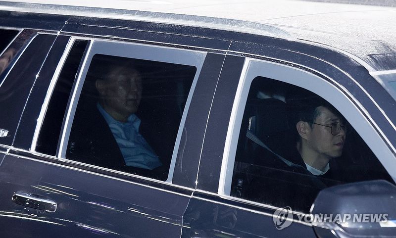 윤석열 대통령, 서울구치소 도착 (출처=연합뉴스)