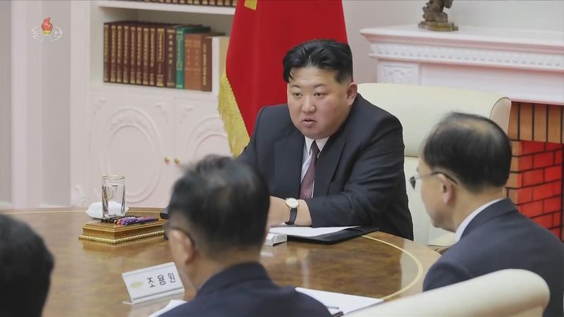 [서울=뉴시스] 북한 조선중앙TV는 조선노동당 중앙위원회 9기 2차 전원회의가 지난달 20~22일 진행됐다고 23일 보도했다. 이 자리에서 김정은 국무위원장이 한국의 핵추진잠수함 도입 추진을 비난하고 핵무력 강화 원칙을 재확인했다. (사진=조선중앙TV 캡처) 2026.07.10. photo@newsis.com *재판매 및 DB 금지