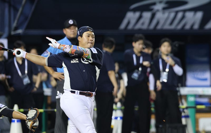 한화 강백호가 10일 서울 송파구 잠실야구장에서 열린 '2026 프로야구 KBO 올스타 프라이데이’ 컴투스프로야구 홈런더비에서 힘차게 타격하고 있다. 2026.7.10 ⓒ 뉴스1 오대일 기자