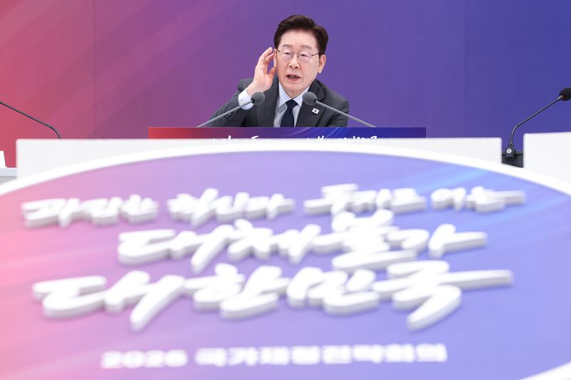 [서울=뉴시스] 조성봉 기자 = 이재명 대통령이 13일 청와대에서 열린 2026년 국가재정전략회의에서 발언하고 있다. (청와대통신사진기자단) 2026.07.13. suncho21@newsis.com