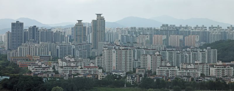 [남양주=뉴시스] 김금보 기자 = 사진은 5일 경기도 남양주 아파트 단지. 2026.07.05. kgb@newsis.com