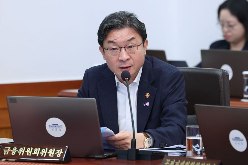 [서울=뉴시스] 조성봉 기자 = 이억원 금융위원회 위원장이 14일 청와대에서 열린 국무회의에서 발언하고 있다. 2026.07.14. suncho21@newsis.com