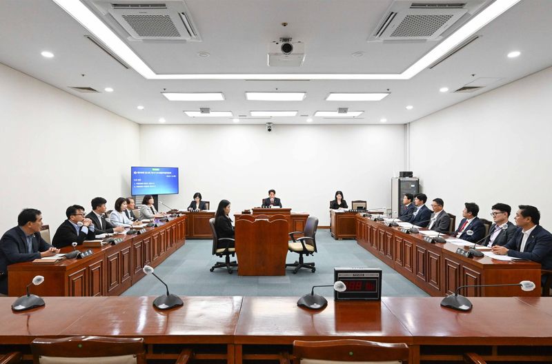 지난 14일 부산시의회에서 열린 제10대 부산시의회 전반기 인사청문특별위원회 1차 회의 현장. 부산시의회 제공