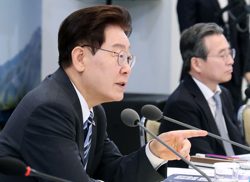 [서울=뉴시스] 조성봉 기자 = 이재명 대통령이 15일 청와대 영빈관에서 열린 '삶으로 체감하는 대체불가 대한민국-국민과 함께하는 두 번째 업무보고'에서 발언하고 있다. 2026.07.15. suncho21@newsis.com