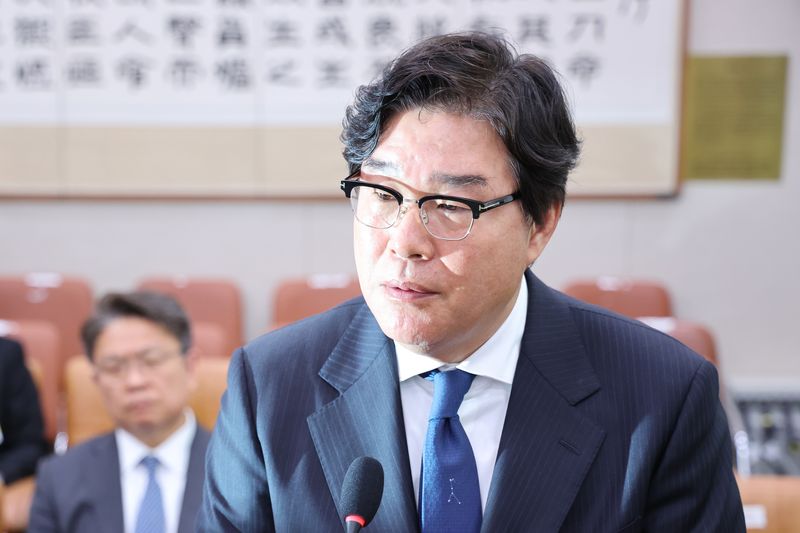 김성태 전 쌍방울 회장이 서울 여의도 국회 윤석열정권정치검찰조작기소의혹사건진상규명국정조사특별위원회에서 열린 윤석열 정권 정치검찰 조작기소 의혹 사건 종합 청문회에서 의원 질의에 답변하고 있다. 2026.4.28 ⓒ 뉴스1 신웅수 기자