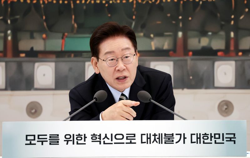 이재명 대통령이 16일 청와대 영빈관에서 열린 과학기술정보통신부, 방송미디어통신위원회, 개인정보보호위원회 2차 업무보고에서 발언하고 있다. (청와대통신사진기자단) 2026.7.16 ⓒ 뉴스1 허경 기자