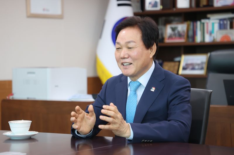 [창원=뉴시스]재선에 성공한 박완수 경남도지사. (사진=뉴시스DB)