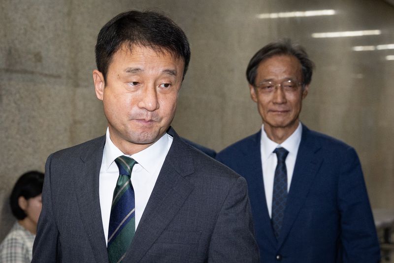 한병도 더불어민주당 당대표 직무대행 겸 원내대표가 17일 서울 여의도 국회에서 열린 비공개 최고위원회의에 참석하고 있다. 2026.7.17 ⓒ 뉴스1 유승관 기자