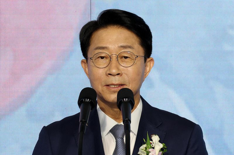 [서울=뉴시스] 국회사진기자단 = 조정식 국회의장이 17일 서울 여의도 국회에서 제78회 제헌철 경축사를 하고 있다. 2026.07.17. photo@newsis.com