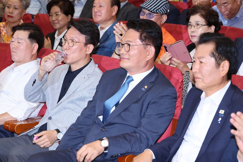 김민석(왼쪽 두 번째부터)·송영길·정청래 더불어민주당 당대표 후보. 2026.7.12 ⓒ 뉴스1 신웅수 기자