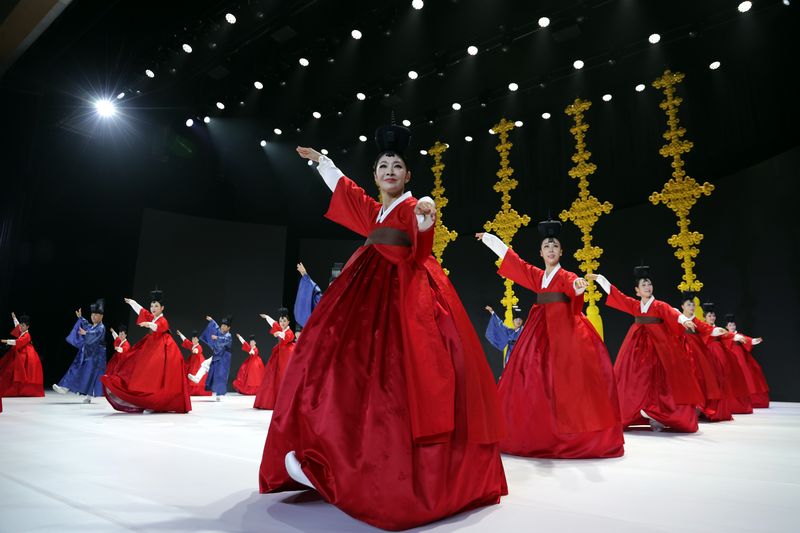 19일 부산에서 열린 제48차 유네스코 세계유산위원회 개회식에서 문화공연이 펼쳐지고 있다. (청와대통신사진기자단) 2026.7.19 ⓒ 뉴스1 이재명 기자